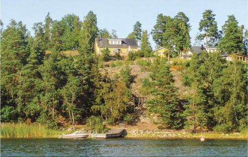 3 Bedroom Lovely Home In Vaxholm