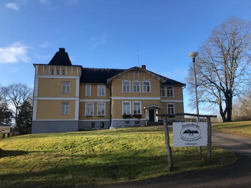 Hunnebergs Gård Hostel & Camping