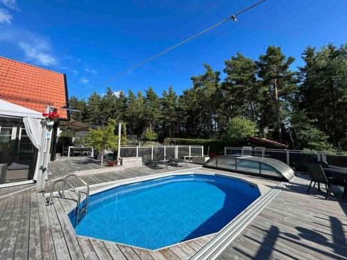 Guest house or Loft with summer Pool